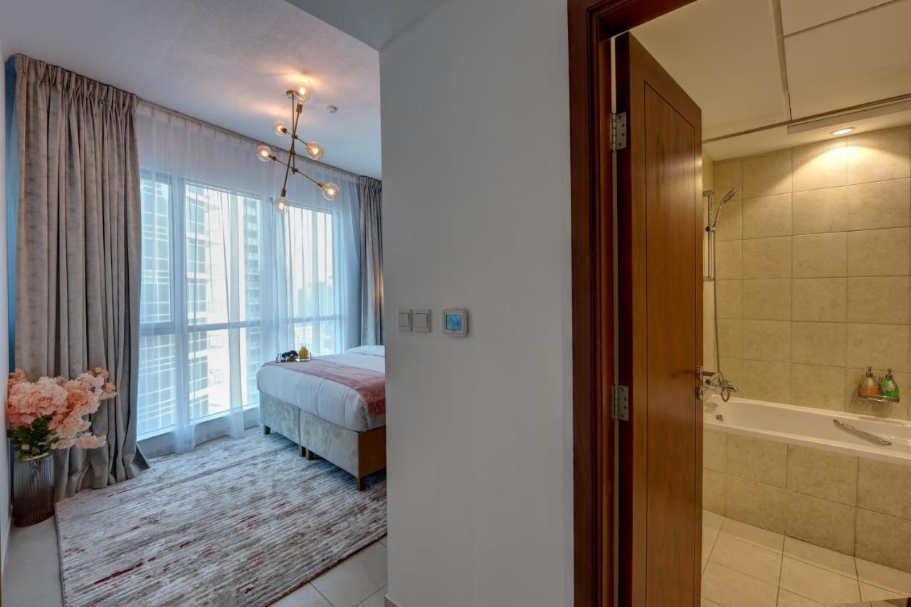 Durrani Homes - Luxe Living With Burj Khalifa And Fountain View - Third Room Without Partition Dubai Exterior foto